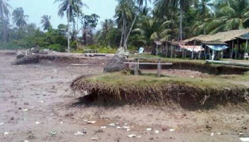 Abrasi Ancam Pulau Rangsang