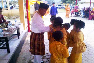 Bupati Pelalawan Buka Seminar Adat