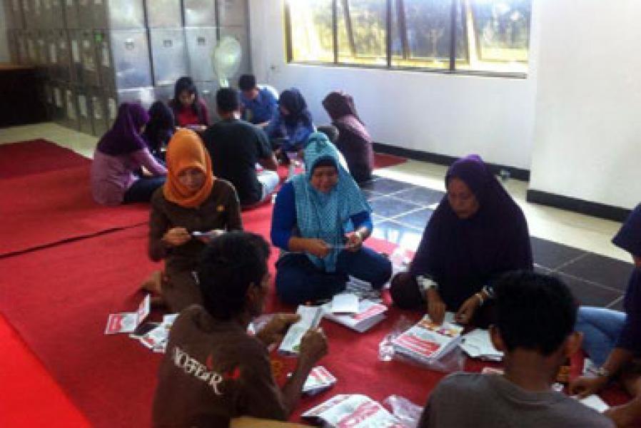 KPUD Inhu Mulai Lipat Surat Suara