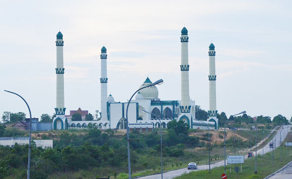 Iswadi, LC: Jadikan Masjid Agung Ulul Azmi Ikon Religi Pelalawan