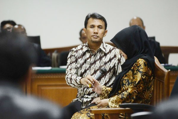 Gatot Pujo dan Ketua DPRD Sumut Jadi Tersangka Kasus Suap