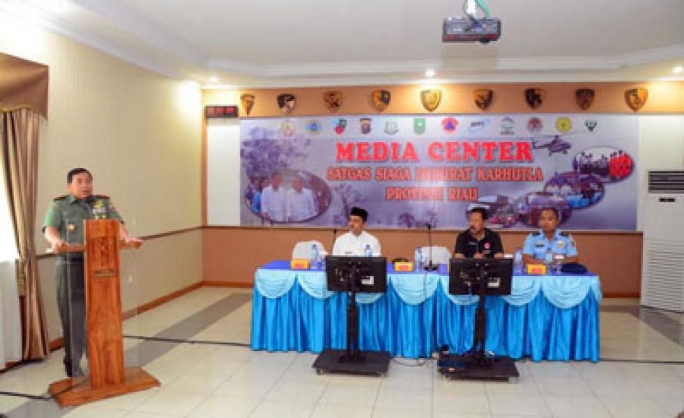 Danrem 031/Wirabima Pimpin Rapat Evaluasi Satgas Siaga Karhutla