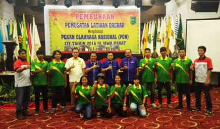 Atlet Panjat Tebing Rohil Bertarung di PON 2016 Jabar