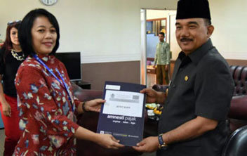 Bupati Kampar Jadi Peserta Tax Amnesty