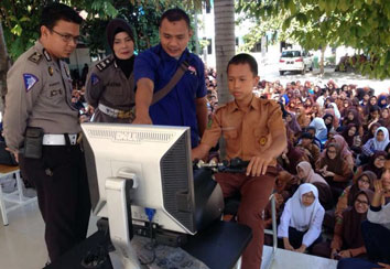 150 Siswa SMA Negeri 8 Ikuti Coaching Clinic