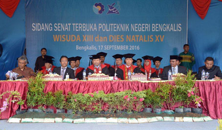Sebanyak 455 Mahasiswa Politeknik Negeri Bengkalis Wisuda Diploma III