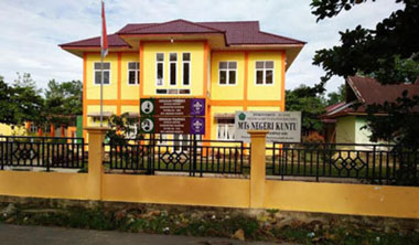 Wali murid Keluhkan Pungutan di MTSN Kuntu Kampar Kiri