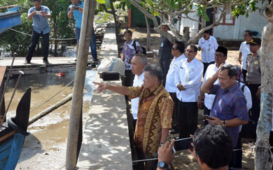 Gubri Bersama Deputi KKP RI Tinjau Pelabuhan Pelelangan Ikan di Dumai