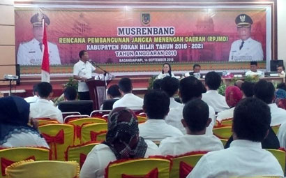 Bahas RPJMD 2016-2021, Bupati Suyatno Kumpulkan Camat