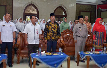 Peringati Hari IBI Ke-65 Tingkat Kabupaten Kampar, Bidan Profesi Mulia