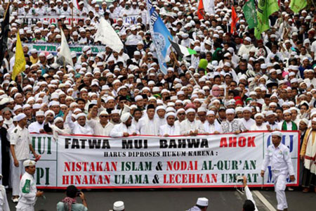 Demo Ahok, 50 Ribu Anggota Ormas Islam Turun ke Jalan