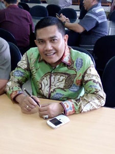 Ach.....Pemprov Pilih Kasih, Masih Banyak Guru dan TU SMA di Kuansing yang Tak Ditarik