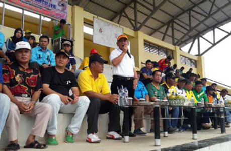 Bupati Harris Buka Turnamen Sepakbola Langgam Cup 2016