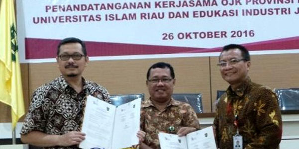 Edukasi Perlindungan Konsumen, OJK Riau Teken MoU bersama Fekon UIR