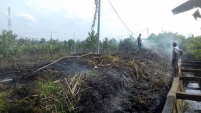 Dua Titik Api‎ di Pangkalan Kerinci Berhasil Dipadamkan