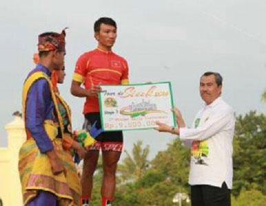 Pebalap Vietnam Juara Etape Tiga Tour de Siak