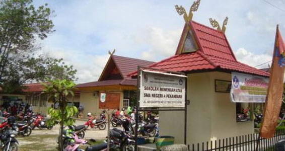 Motor Siswa SMAN 4 Pekanbaru yang Tidak Ada SIM Ditahan, Orangtua Komplain