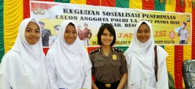 Mantap....Pelajar SMA di Duri Berani Kritik Soal Tilang