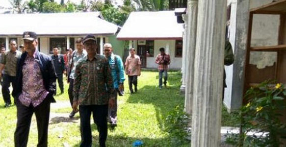 Tak Ditempati, 4 Bangunan di SMPN 1 Sungaitohor Tak Ubah 'Sarang Hantu'
