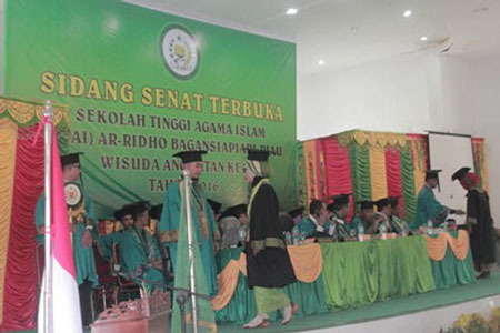 STAI Ar-Ridho Bagansiapiapi Wisuda 103 Lulusan S1 Prodi MPI dan KPI