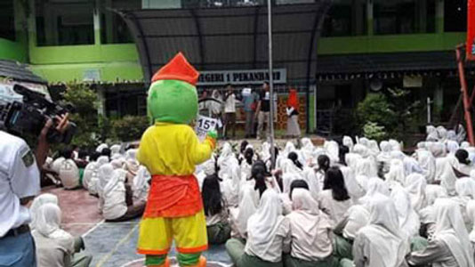KPU Gelar Sosialisasi Pada Pemilih Pemula di SMKN 1 Pekanbaru