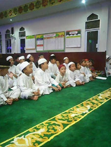 Pengurus Masjid YAMP Tembilahan Buka TPQ, Upaya Berantas Buta Aksara Al-quran