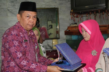 Hesti Klepek-klepek Hibur Warga Bengkalis Dalam Pekan Industri Makanan dan Kerajinan