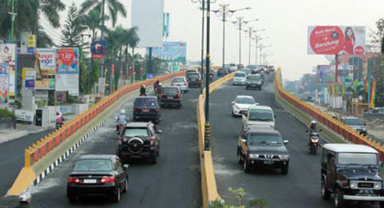 Penempatan Rambu Larangan Tak Tepat, Pengendara kendaraan roda dua Masih Melintas di Flyover
