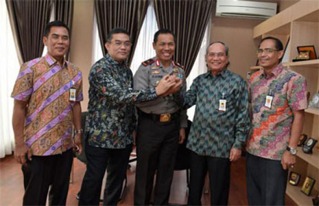 Dirut Bersama Komut BRK Silaturahmi Dengan Kapolda Riau