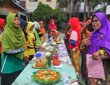SMAN 11 Pekanbaru Gelar Lomba Masak dan Bazar