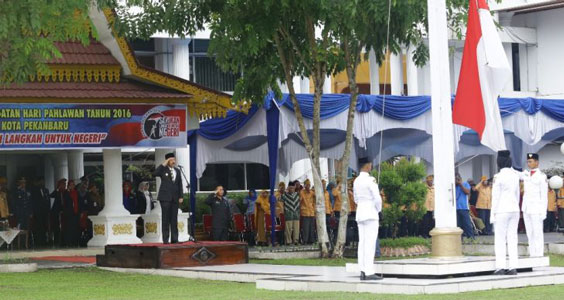 Di Hari Pahlawan, Plt Wako Pekanbaru Sampaikan Amanat Mensos