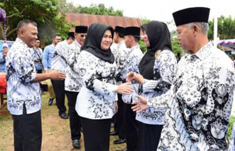 Eva Yuliana: Mari Besarkan Kembali Wadah PGRI