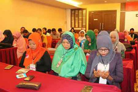 Kamsol Tutup Pelatihan Materi Esensial Mata Pelajaran UN SMA Tahun 2016