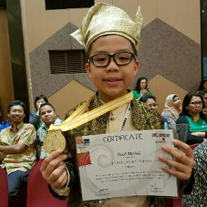 John Howard Rebut Medali Emas di ASMOPS