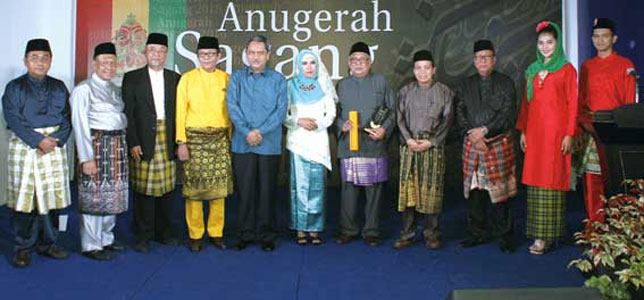 Jadi Cemeti Wujudkan Visi Riau 2020