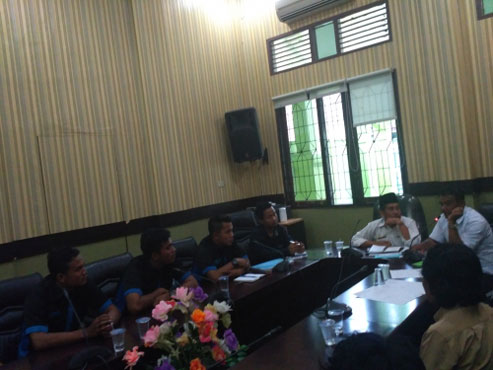 Belasan Mahasiswa Sakai Datangi Kantor Disdik Bengkalis,Pertanyakan Transparansi Beasiswa KAT