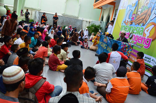 Relawan RZ Pekanbaru Taja Program Indonesia Mendongeng 4