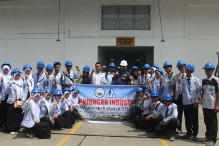 30 Siswa SMK Ankasa Bertandang ke PT Pulau Sambu