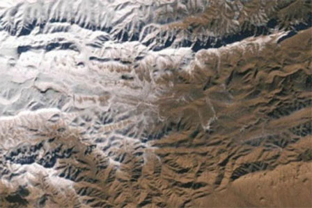 Ini Dugaan Penyebab Turunnya Salju di Gurun Sahara