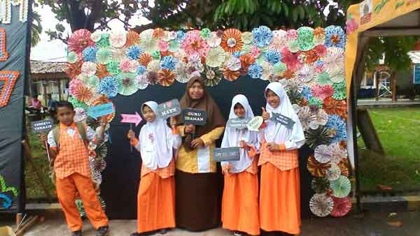 Murid SD Juara Pekanbaru Raih Juara II Lomba Deklamasi Puisi Matematika