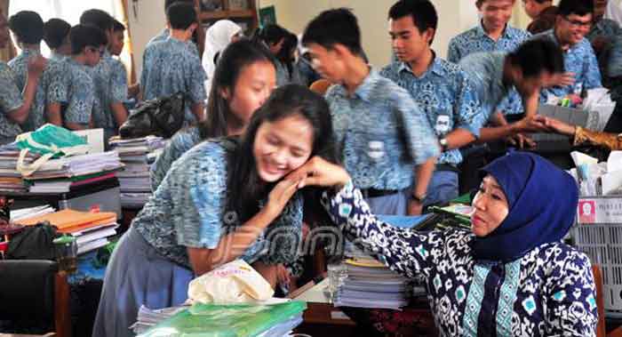Laporkan ke Pihak yang Berwajib, JIka Ada Pungli di Sekolah Negeri