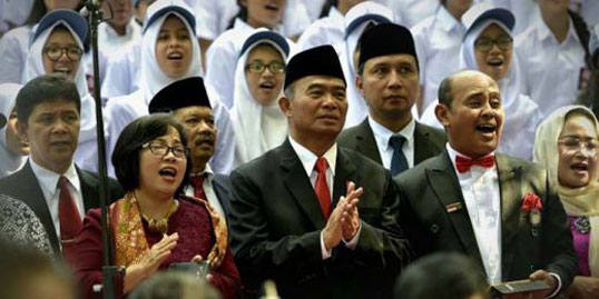 Mendikbud: 44.507 Yatim piatu se-Indonesia akan dapat Kartu Indonesia Pintar