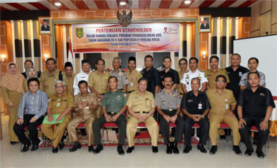 Wabup Inhil Rapat Evaluasi Program Penanggulangan Aids Tahun 2016