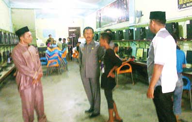 Pemcam sidak Warnet, Banyak Dipenuhi Pelajar