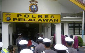 Kasat Reskrim Polres Pelalawan Sebut Hp Ilegal Masuk dari Batam