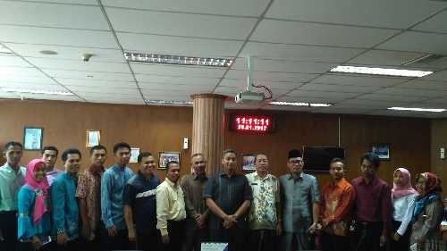 Sejumlah Guru Honor Pelalawan "Curhat" ke DPRD Provinsi