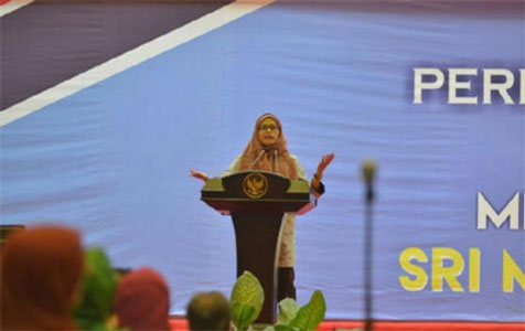 Mengenakan Jilbab, Menkeu Sri Mulyani Tuai Pujian