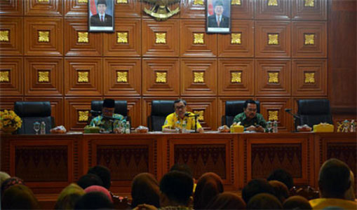 Bahas Perpindahan Kewenangan, Bupati Siak Gelar Pertemuan Dengan Kepsek SMA/SMK
