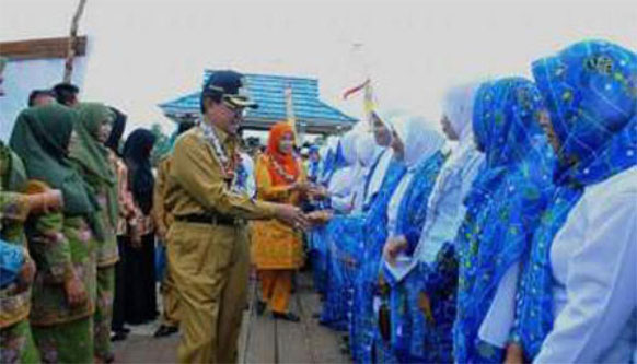 Bupati Wardan Resmikan Program DMIJ di Desa Simpang Kateman