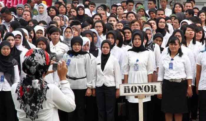 Pakar Pendidikan Sebut Naik Gaji Saja Tak Cukup bagi Para Honorer
